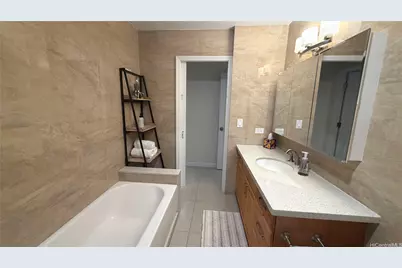 2222 Aloha Drive #302, Honolulu, HI 96815 - Photo 9