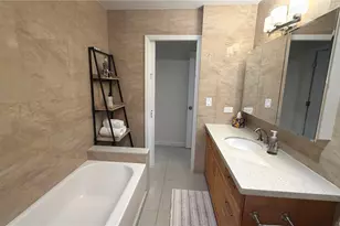 2222 Aloha Dr, Honolulu, HI 96815 - Photo 9