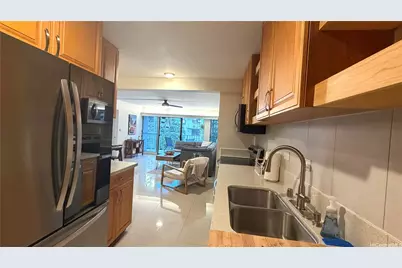 2222 Aloha Drive #302, Honolulu, HI 96815 - Photo 5