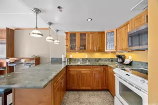 1777 Ala Moana Blvd, Honolulu, HI 96815 - Photo 5