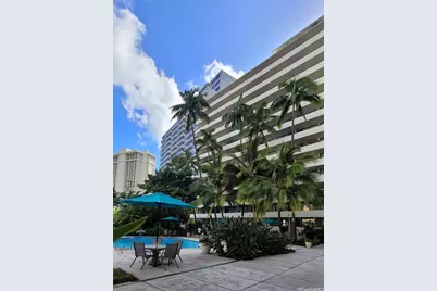 425 Ena Road #403B, Honolulu, HI 96815 - Photo 1