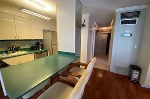 2215 Aloha Dr, Honolulu, HI 96815 - Photo 3