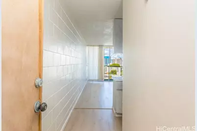 1420 Victoria Street #1301, Honolulu, HI 96822 - Photo 3