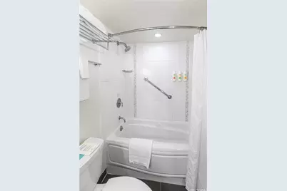 410 Atkinson Drive #2505, Honolulu, HI 96814 - Photo 7