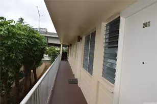 1220 Matlock Ave, Honolulu, HI 96814 - Photo 7