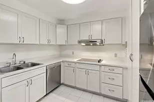 1910 Ala Moana Blvd, Honolulu, HI 96815 - Photo 7