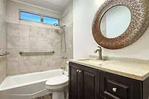 816 Lopez Ln, Honolulu, HI 96817 - Photo 9