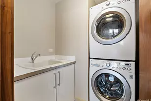 1555 Kapiolani Blvd, Honolulu, HI 96814 - Photo 7