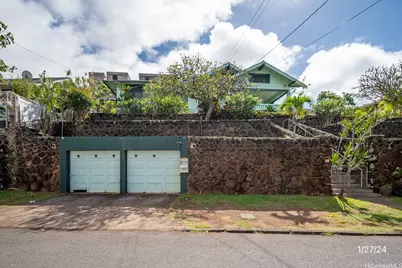 1671 Kamamalu Avenue #Main House, Honolulu, HI 96813 - Photo 1