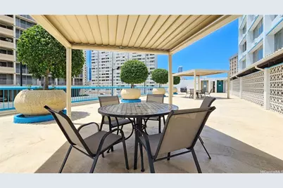 1560 Kanunu Street #1414, Honolulu, HI 96814 - Photo 17