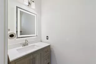 801 Kakala St, Kapolei, HI 96707 - Photo 11
