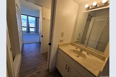 320 Liliuokalani Avenue #2405, Honolulu, HI 96815 - Photo 13