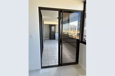 1255 Nuuanu Avenue #2002, Honolulu, HI 96817 - Photo 3
