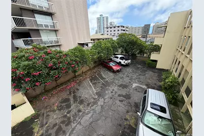 1143 Hassinger Street, Honolulu, HI 96822 - Photo 9