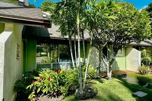 521 Pepeekeo St, Honolulu, HI 96825 - Photo 1