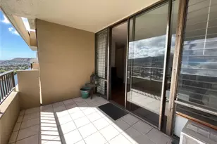 2121 Ala Wai Blvd, Honolulu, HI 96815 - Photo 7