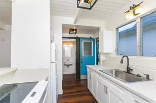 1379 Hunakai St, Honolulu, HI 96816 - Photo 11