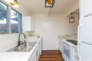 1379 Hunakai St, Honolulu, HI 96816 - Photo 9