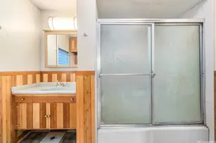 2085 Ala Wai Blvd, Honolulu, HI 96815 - Photo 17