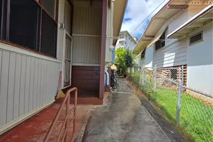 1470 Hoohaku St, Pearl City, HI 96782 - Photo 15