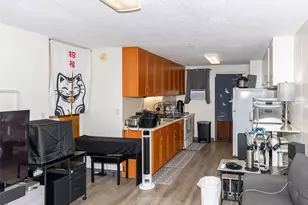 909 Wiliwili St, Honolulu, HI 96826 - Photo 9