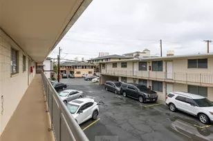 909 Wiliwili St, Honolulu, HI 96826 - Photo 23