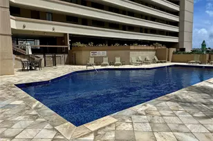 2121 Ala Wai Blvd, Honolulu, HI 96815 - Photo 19