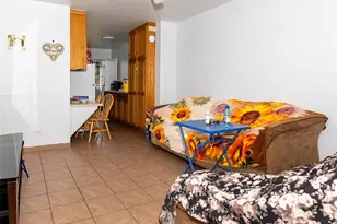 823 Waiaka Pl, Honolulu, HI 96826 - Photo 11