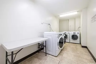 747 Amana Street #2117, Honolulu, HI 96814 - Photo 17