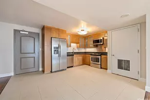 1009 Kapiolani Blvd, Honolulu, HI 96814 - Photo 9