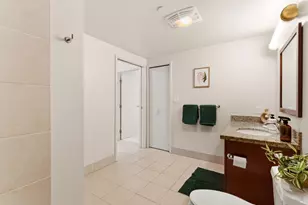 909 Kapiolani Blvd, Honolulu, HI 96814 - Photo 11