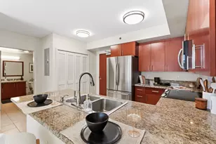 909 Kapiolani Blvd, Honolulu, HI 96814 - Photo 9