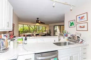 555 Hahaione St, Honolulu, HI 96825 - Photo 9