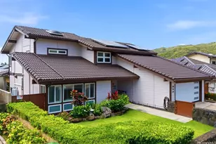 220 Kaiolohia Pl, Honolulu, HI 96825 - Photo 1