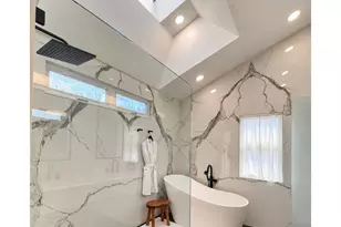 220 Kaiolohia Pl, Honolulu, HI 96825 - Photo 9