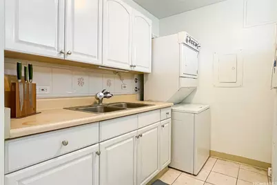 1134 Kinau Street #304, Honolulu, HI 96814 - Photo 9