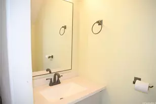 98-1483 Kaahumanu St, Aiea, HI 96701 - Photo 11