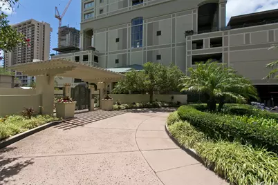 421 Olohana Street #904, Honolulu, HI 96815 - Photo 1
