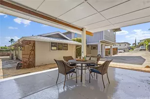 1207 Laukahi St, Honolulu, HI 96821 - Photo 21