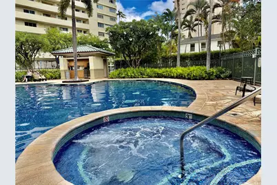 421 Olohana Street #1403, Honolulu, HI 96815 - Photo 3