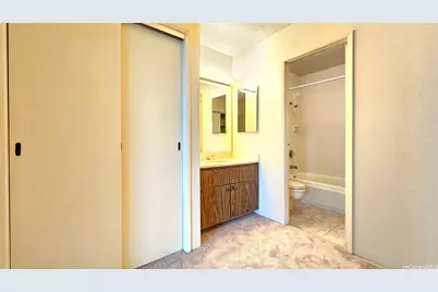 1255 Nuuanu Street #E2504, Honolulu, HI 96817 - Photo 7