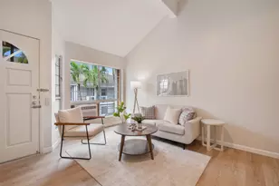 572 Mananai Pl, Honolulu, HI 96818 - Photo 5