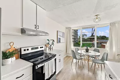 2825 S King Street #201, Honolulu, HI 96826 - Photo 11