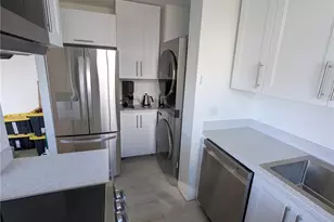 2121 Ala Wai Blvd, Honolulu, HI 96815 - Photo 7