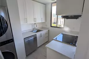 2121 Ala Wai Blvd, Honolulu, HI 96815 - Photo 5