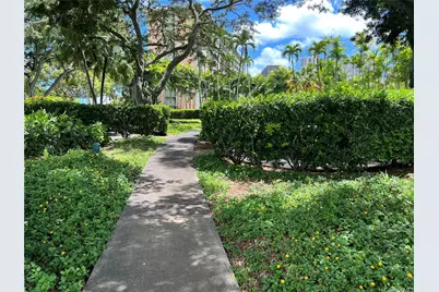 1511 Nuuanu Avenue #828, Honolulu, HI 96817 - Photo 3