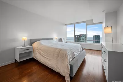 1009 Kapiolani Boulevard #4707, Honolulu, HI 96814 - Photo 9