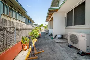1596 Perry St, Honolulu, HI 96819 - Photo 9
