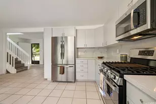 1056 Kolokolo St, Honolulu, HI 96825 - Photo 11