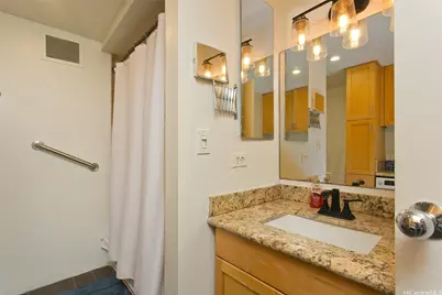2500 Kalakaua Avenue #1803, Honolulu, HI 96815 - Photo 11
